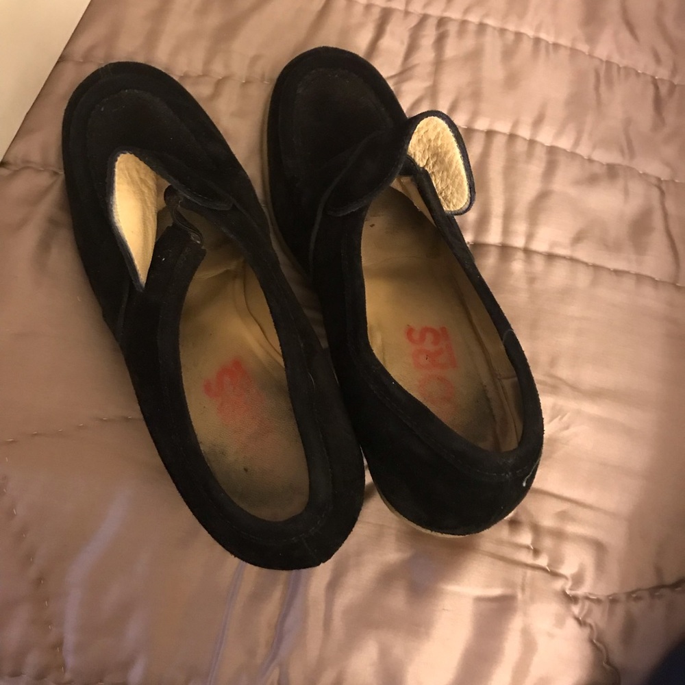 Shoe